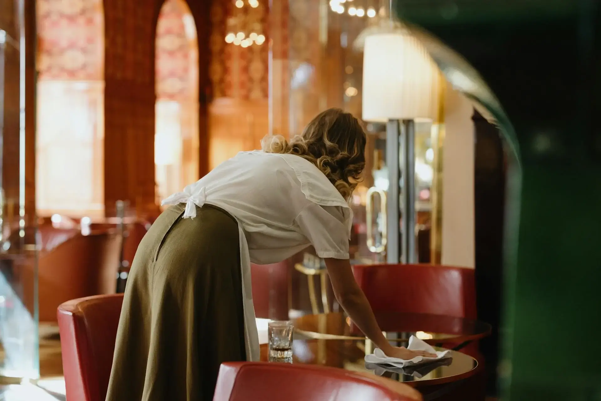 Restaurants & Cafes
